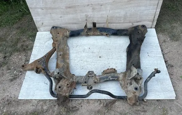 Honda FR-V Front subframe