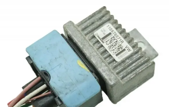 Renault Captur Glow plug 110678071R