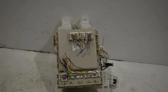 Toyota Verso Fuse box set 827300F320