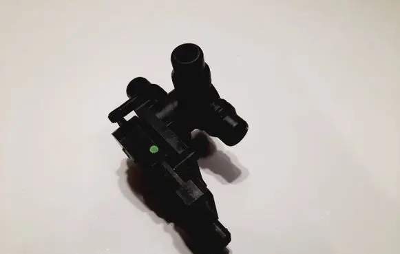 Mercedes-Benz C W205 Thermostat 