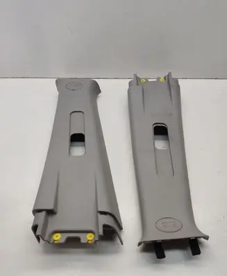 Hyundai Tucson JM (B) pillar trim (top) 858402E200 858302E200