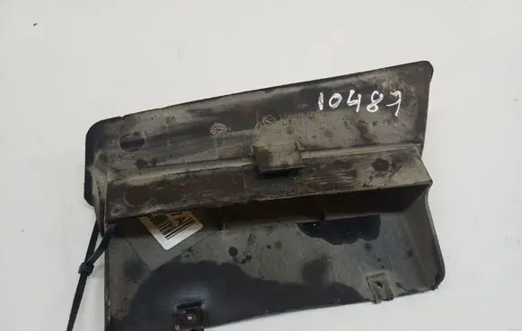 Audi A6 S6 C5 4B Air intake duct part 4B0129617D