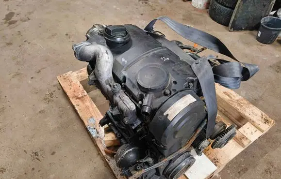 Audi A4 S4 B5 8D Engine AJM