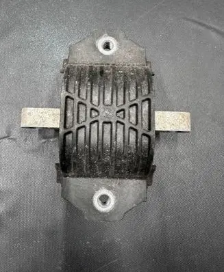 BMW 7 F01 F02 F03 F04 Engine mount bracket 6777388 02103104