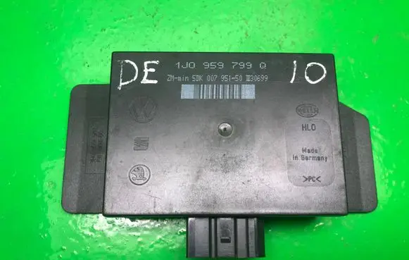 Volkswagen PASSAT B5.5 BSM Control unit 1J0959799Q