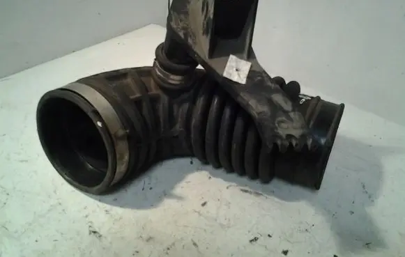 Nissan Navara Air intake duct part