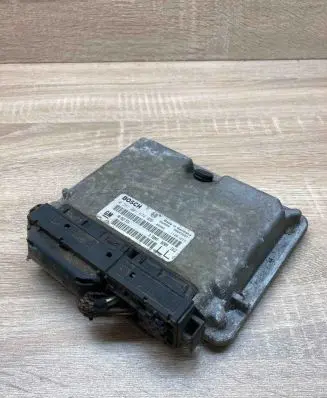 Opel Astra G Engine control unit/module ECU 90562574 0281001674