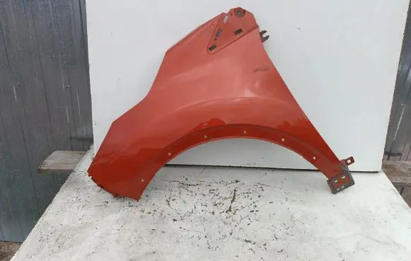 Renault Captur Fender 681018998R