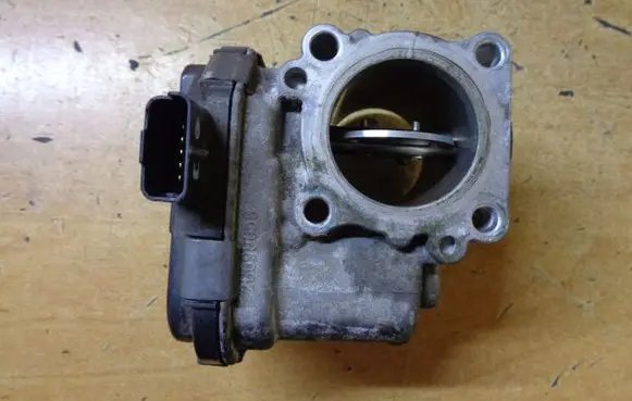 Volvo V60 Throttle valve 9673534480 28275019