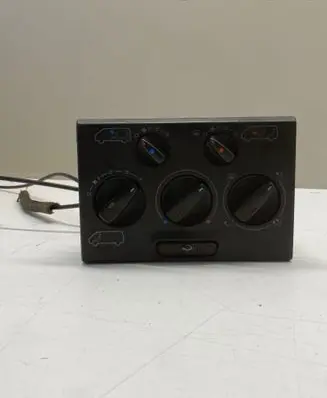 Volkswagen Transporter - Caravelle T4 Climate control unit 7D1819045A