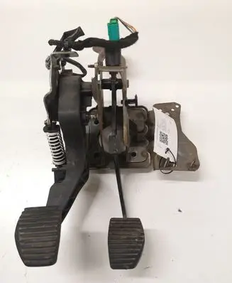 Citroen C4 I Pedal assembly 9653940880