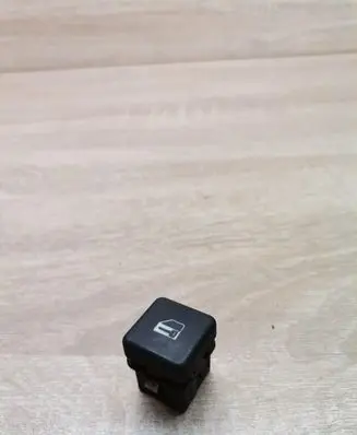 BMW 5 E39 Central locking switch button 8360828