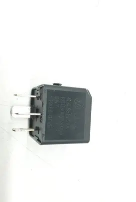 Audi Q7 4L Other relay 4H0951253A