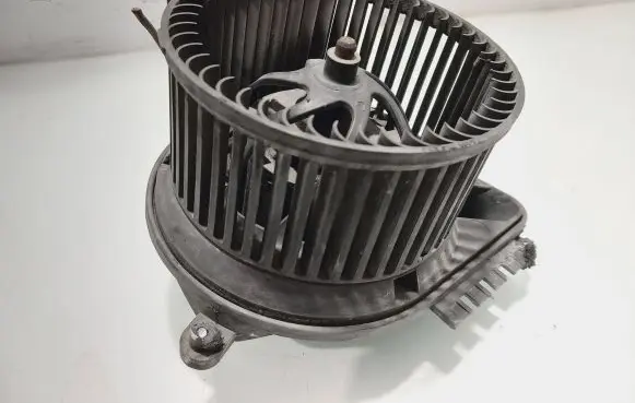 Volkswagen II LT Heater fan/blower 663329W