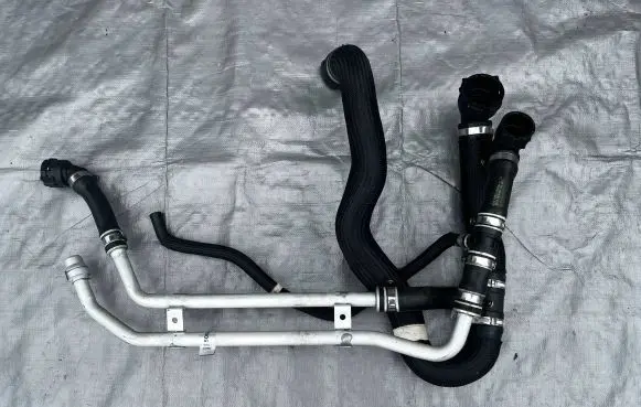 Alfa Romeo Giulia Engine coolant pipe/hose
