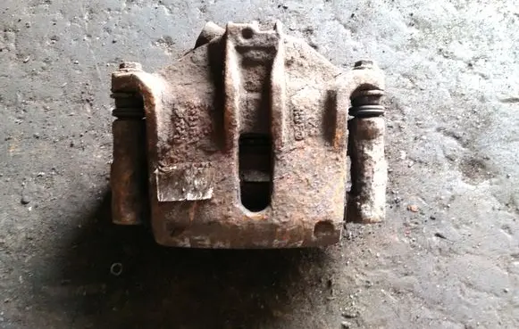 Peugeot Partner Front brake caliper