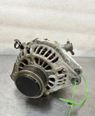 KIA Sorento Generator/alternator 37300-4A112