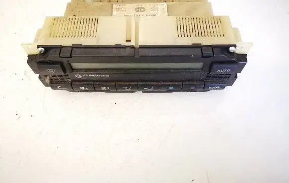 Volkswagen Golf IV Climate control unit 3B1907044A