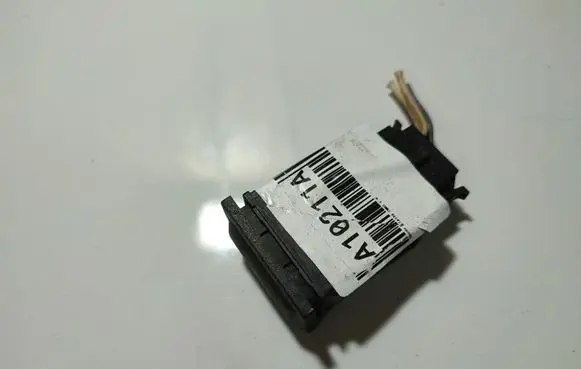 Skoda Octavia Mk1 (1U) Windscreen/window heater switch 