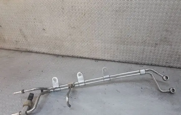 Audi A3 S3 8P Fuel line/pipe/hose 06F127505R