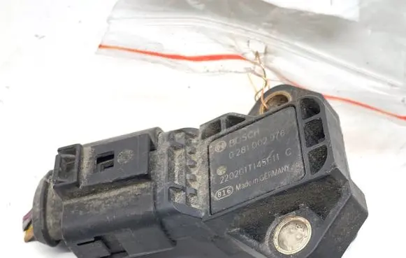 Volkswagen Golf VI Air pressure sensor 0281002976