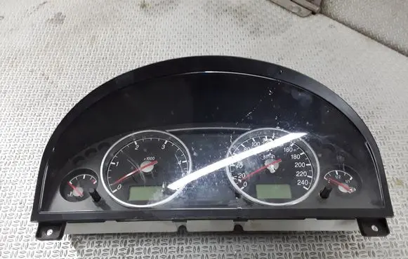 Ford Mondeo Mk III Speedometer (instrument cluster) 1S7F10841