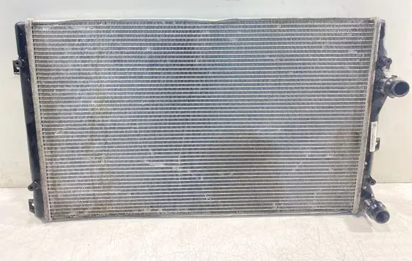 Volkswagen Touran I Coolant radiator 1K0121253H