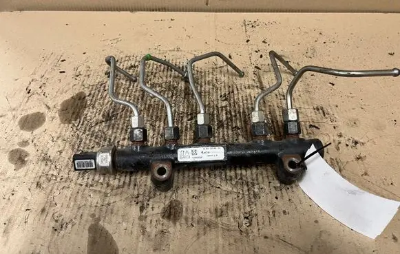 Citroen C4 I Picasso Fuel main line pipe 968529758002 123403258