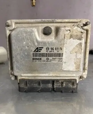 Ford Galaxy Engine control unit/module 038906019FA 28SA5321 0281010629