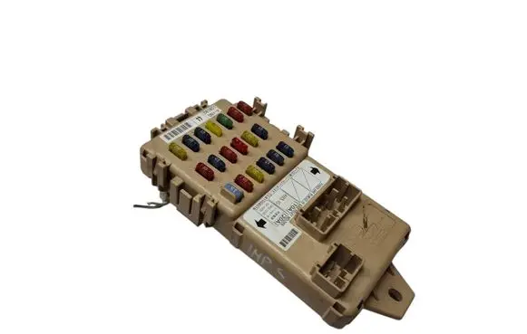 Subaru Impreza II Fuse module LB100601B