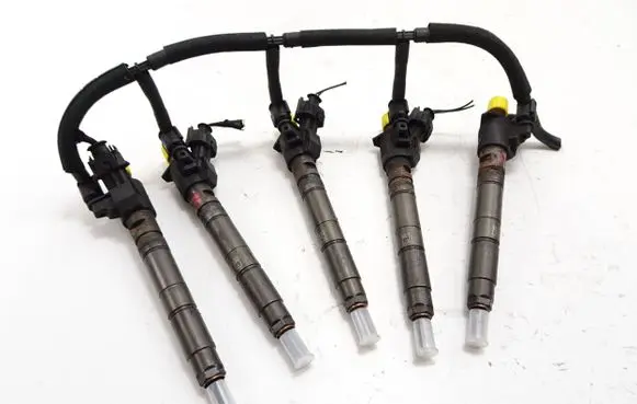 Volvo V50 Fuel injector 0445116046 313032382341 B445141