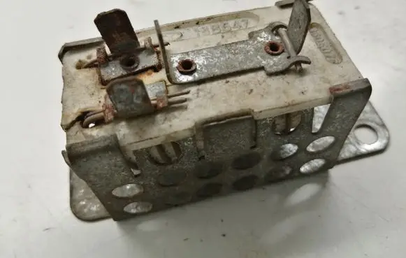 Ford Transit Heater blower motor/fan resistor 92VB18591AB 18B647