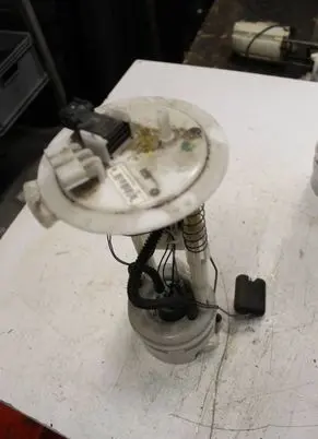 Renault Captur II In-tank fuel pump 170114375R