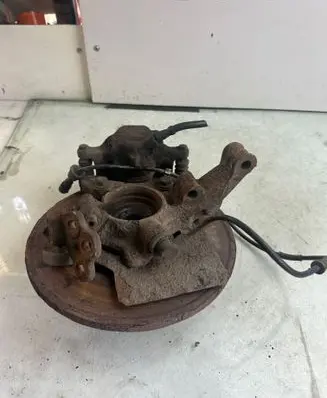 Audi 80 90 S2 B4 Front wheel hub spindle knuckle 235523
