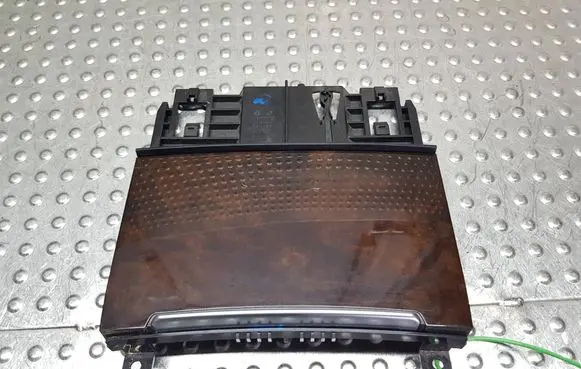 Audi A6 C7 Ashtray (front) S26371075 4G0863273A