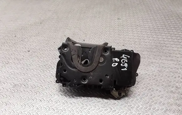 Peugeot 607 Front door lock