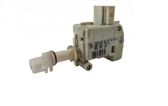 Volkswagen PASSAT B5 Central locking motor 3b0810773a