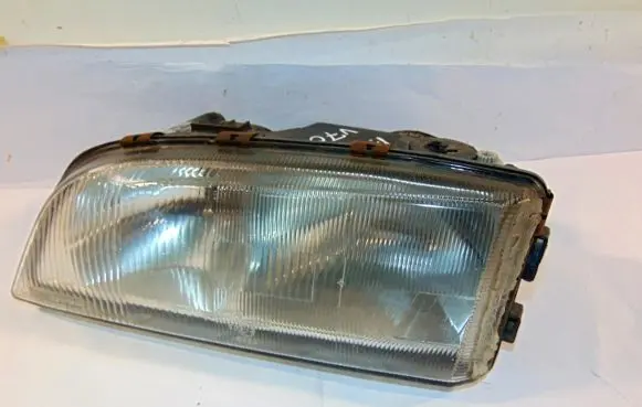 Volvo S70 V70 V70 XC Headlight/headlamp 8628619 9169313 9169362