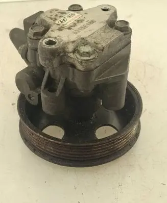 Hyundai Tucson JM Power steering pump 571002E200 6215E188