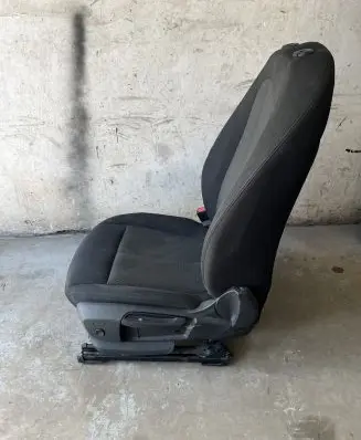BMW 1 F40 Front driver seat 