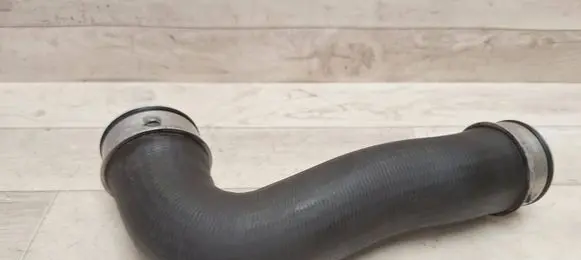 Intercooler hose/pipe
