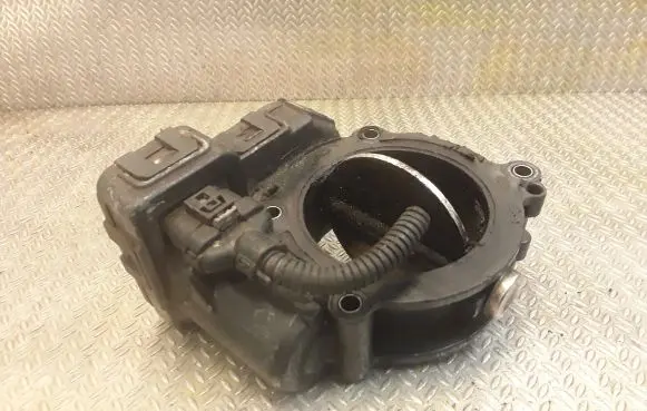 Mercedes-Benz C W204 Throttle valve 6510900270 A6510900270