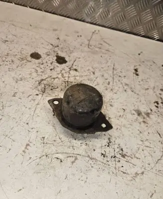Volkswagen Golf III Gearbox mount 