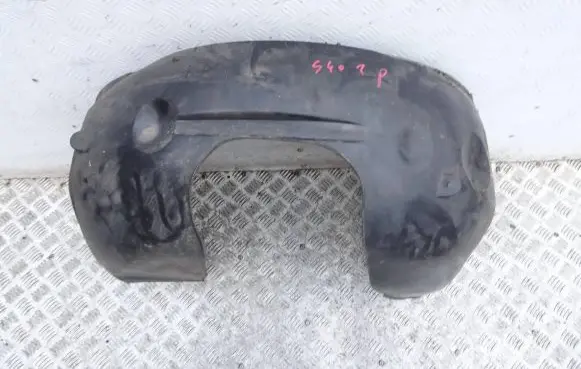 Volvo S40 Front arch 