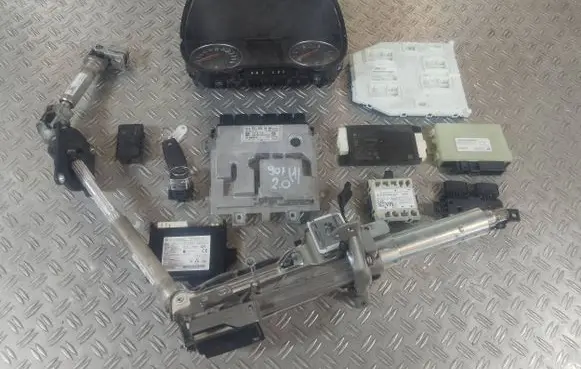 Engine ECU kit and lock set