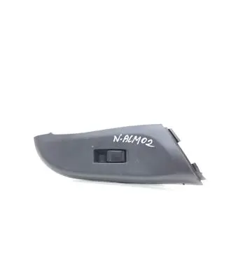Nissan Almera N16 Electric window control switch 80960 4M560