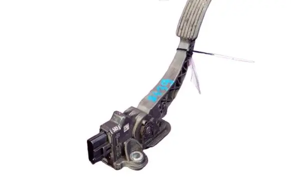 Fiat Freemont Accelerator throttle pedal