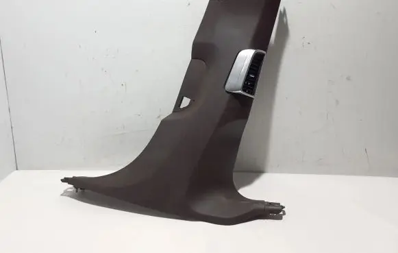 (B) pillar trim (bottom)