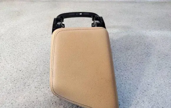 Volvo S60 Armrest 3226098524 32260985