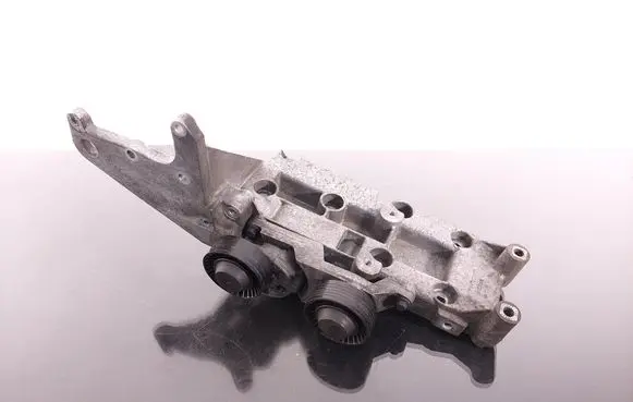 Volvo S60 Generator/alternator belt tensioner 30757282